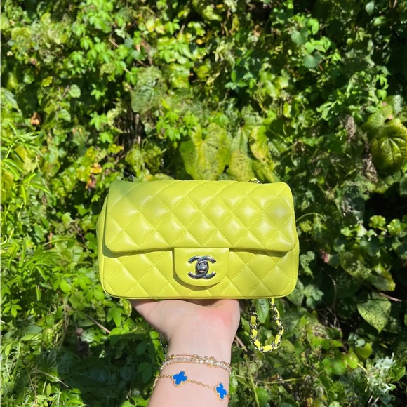 Chanel - Picture 7 of 16